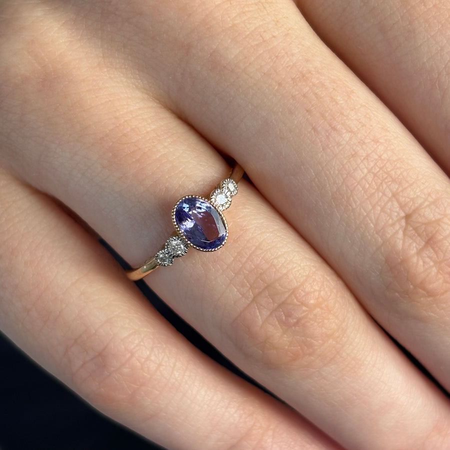 Tanzanite & Diamond Ring