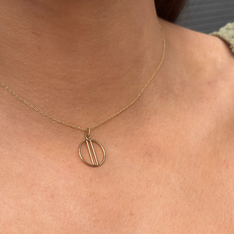 9ct Gold Open Circle & Bar Necklace