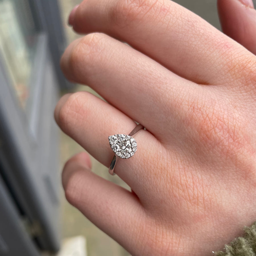 Cluster ring diamond deals